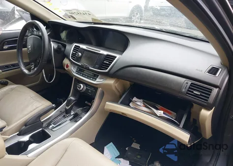 2014 Honda Accord Hybrid Touring z USA, uszkodzony, nr VIN 1HGCR6F7XEA001329